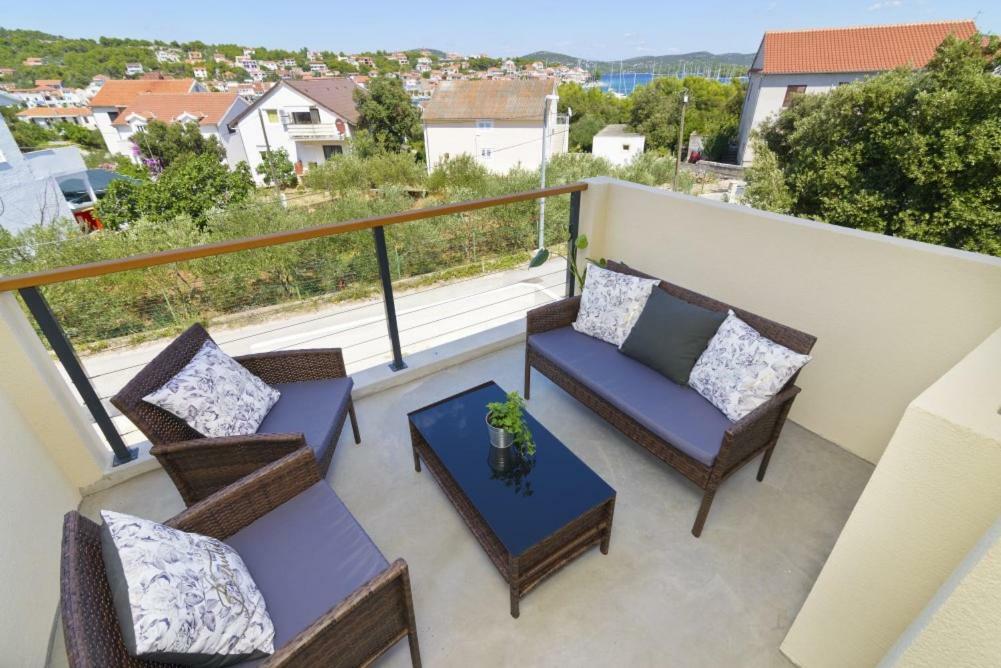 Apartment Dragana, Jezera, Island Murter Екстер'єр фото